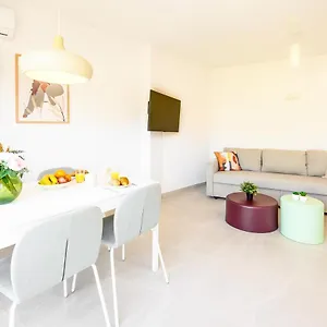  Apartamento 2 Bedroom, New, 1 Min To The Beach, Center- Picasso By 10tosea